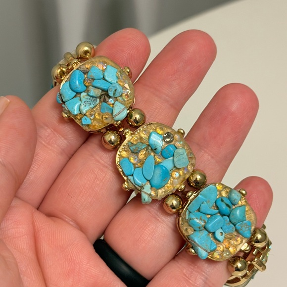 Gold-Tone Turquoise Chip Stretch Bracelet - Women Jewelry - Picture 2 of 4